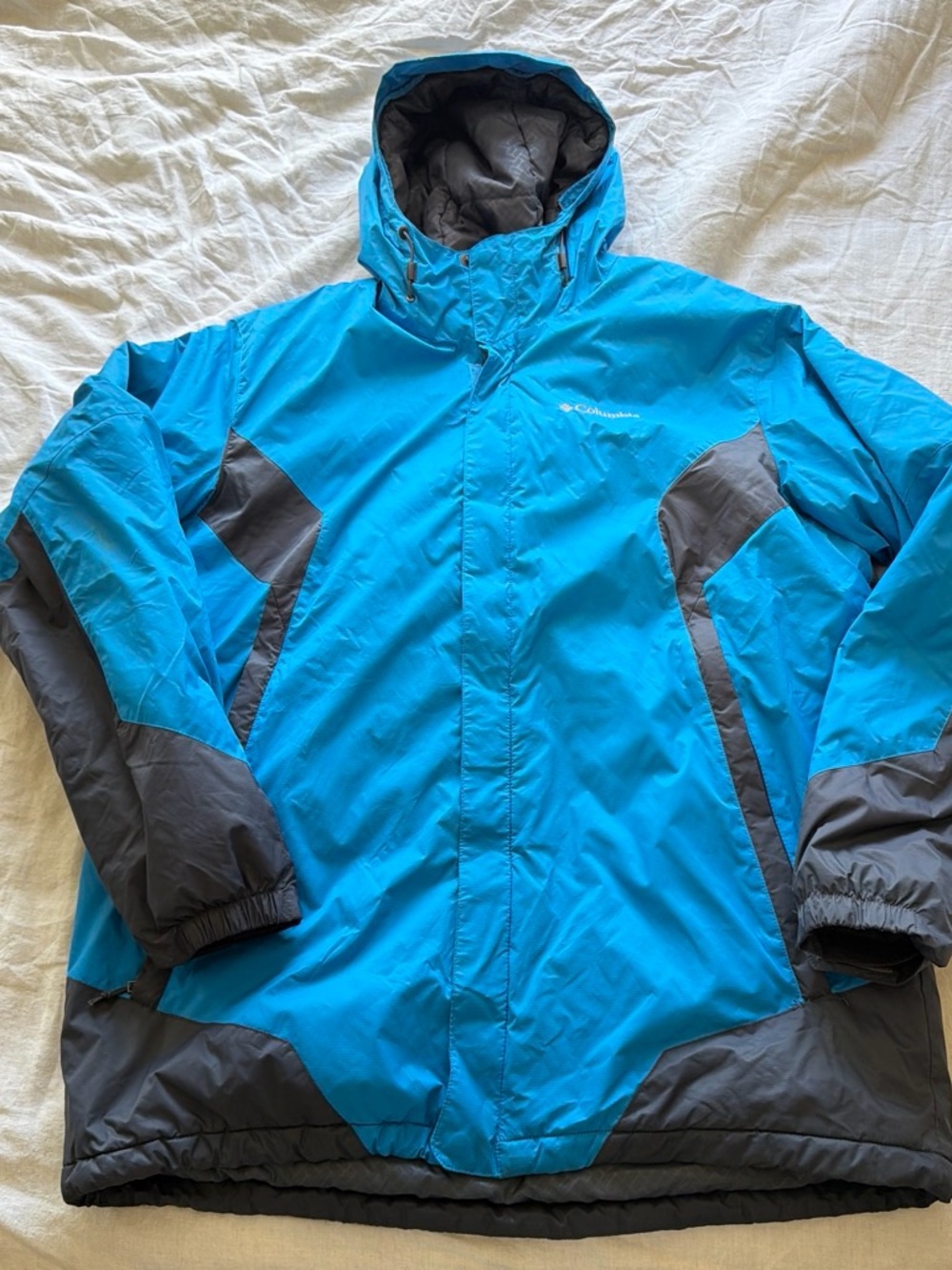 Columbia Men's Hooded Ski/Snowboard Jacket in Bright Blue and Gray